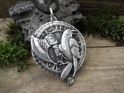 Wikingerschmuck aus 925er Silber 
Willkommen in...