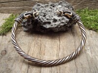 Tordierter Wikinger Armreif