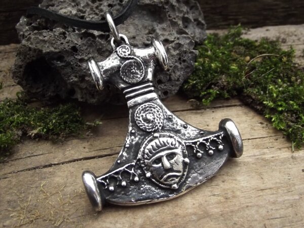 Keltischer Thors Hammer aus Silber