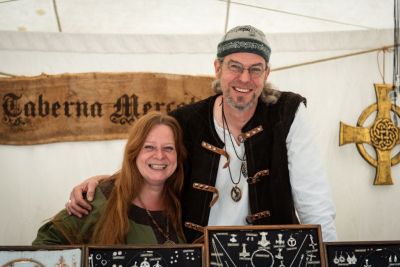 Andre und Claudia von Wikinger-Schmuck.de